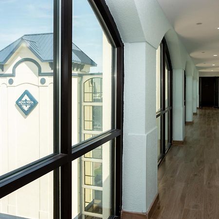 Aqua Vista Resort Hotel Вирджиния Бийч Екстериор снимка