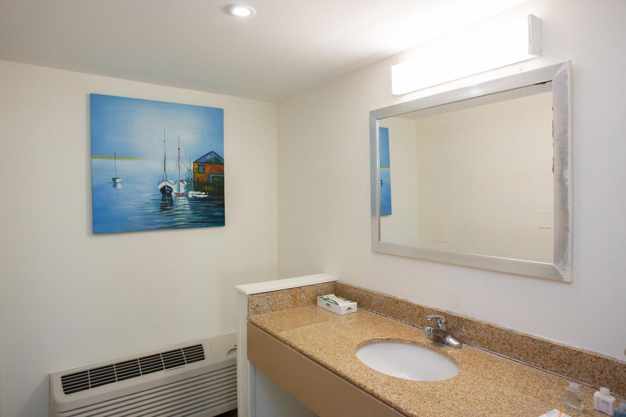Aqua Vista Resort Hotel Вирджиния Бийч Екстериор снимка